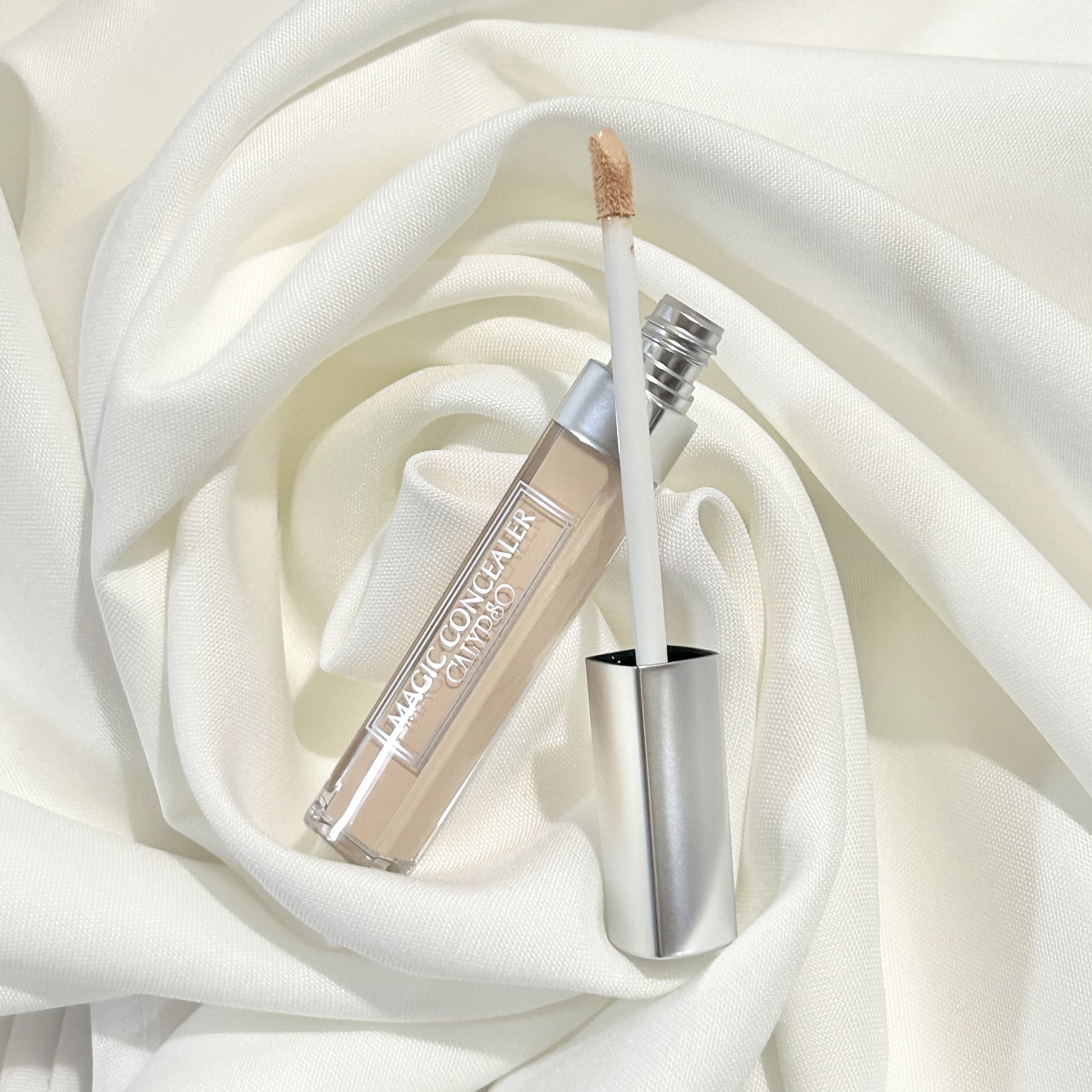 カリプソ マジックコンシーラー グロッシーベージュ/カリプソ/コンシーラーを使ったクチコミ（2枚目）