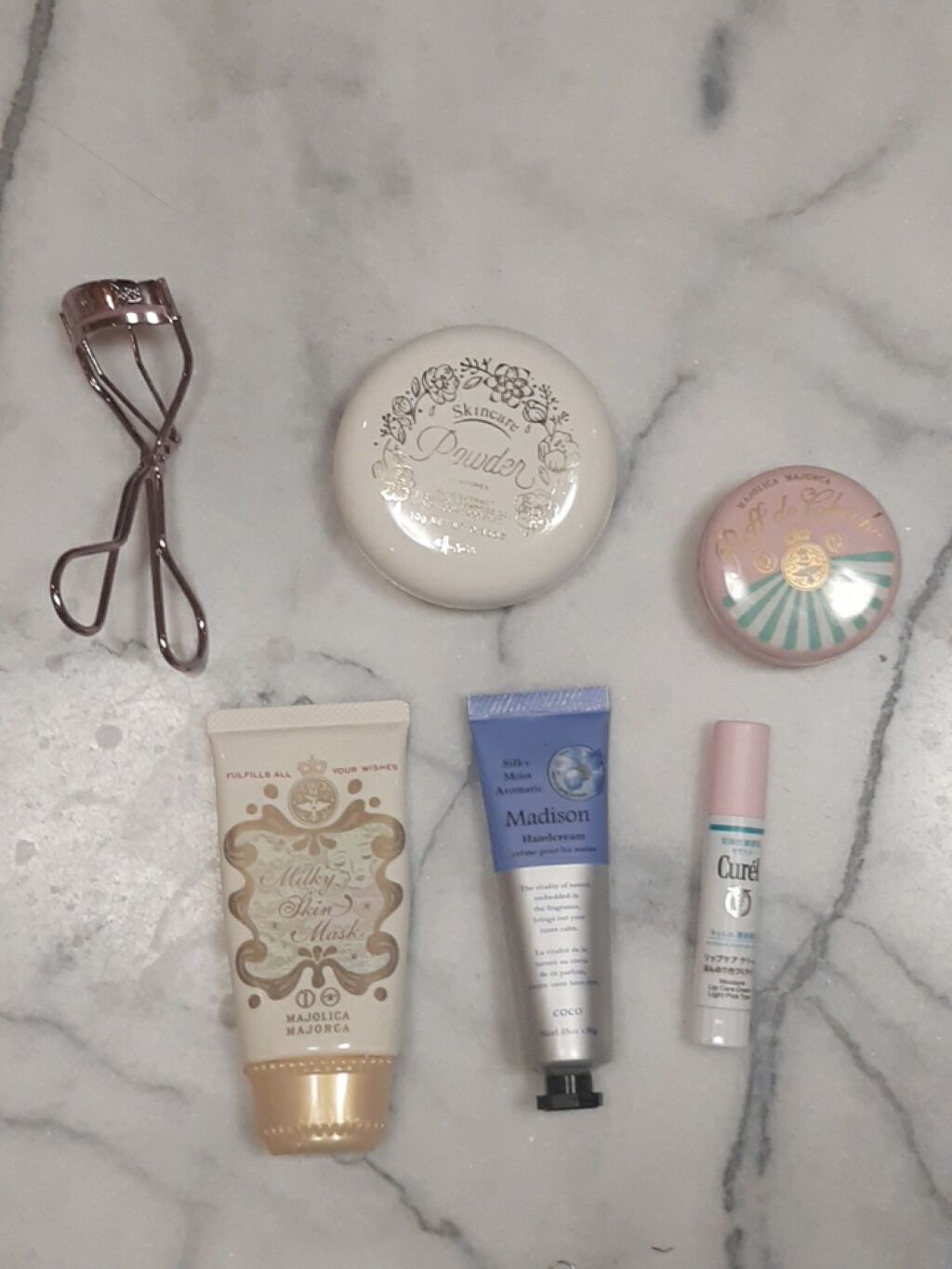 パフ・デ・チーク/MAJOLICA MAJORCA/パウダーチークを使ったクチコミ（2枚目）