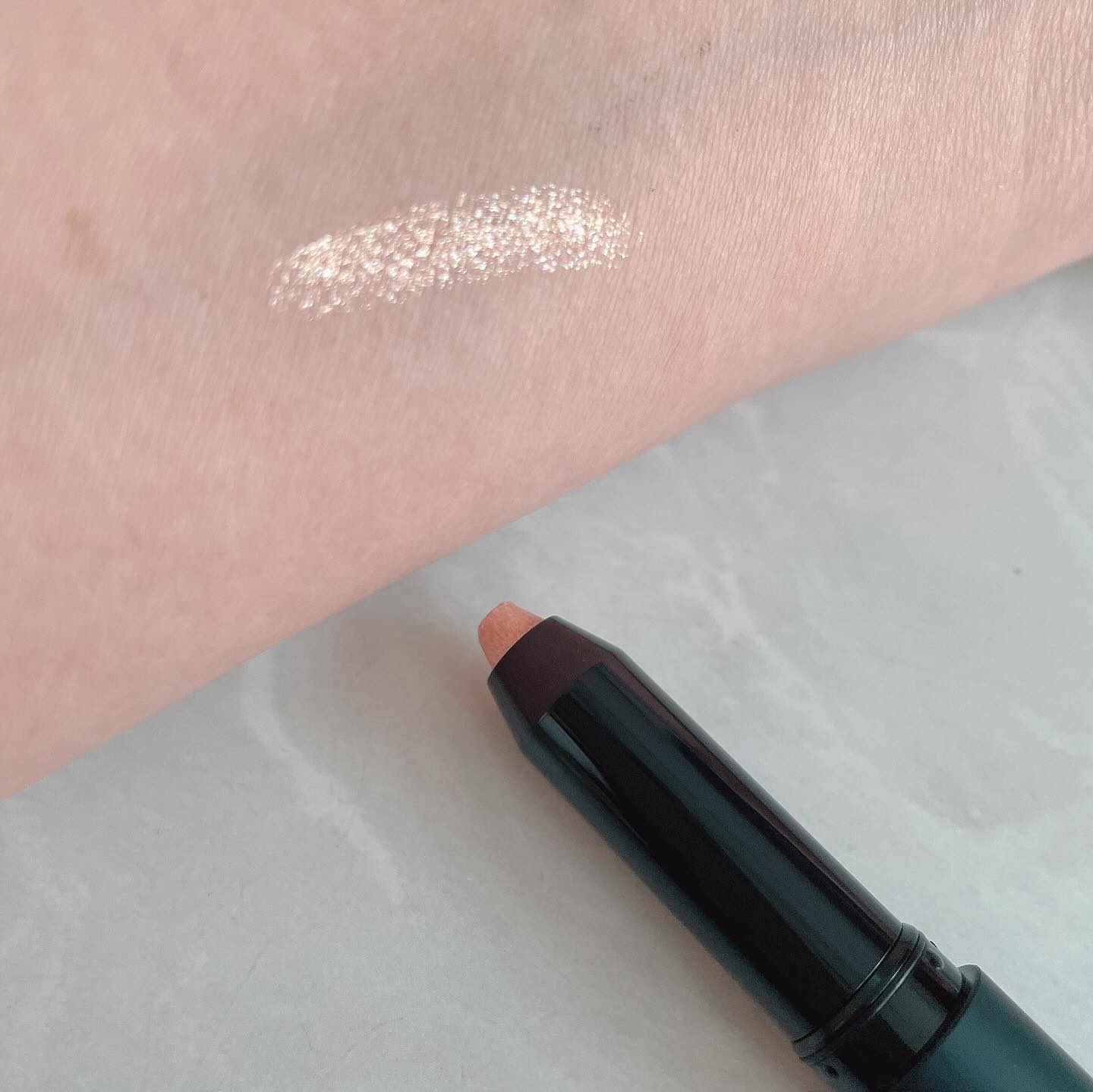 エーメイク グリッタースティック/A/mAke/グリッターを使ったクチコミ（2枚目）