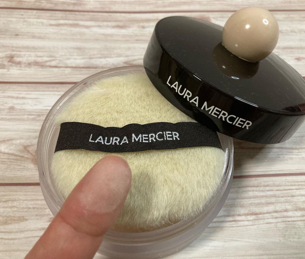 ルースセッティングパウダー トランスルーセント/ローラ メルシエ/ルースパウダーを使ったクチコミ（2枚目）