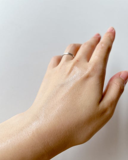 サンちゃん on LIPS 「導入美容液ぷしゅーっとなめらかな泡ででてくるナノ化卵殻膜×浸透..」(5枚目)