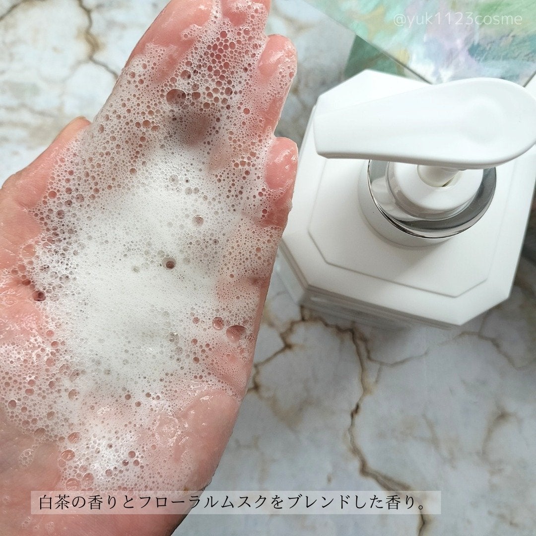 パフュームボディソープ リリィムスクホワイトティー/TEABLESS/ボディソープを使ったクチコミ(3枚目)