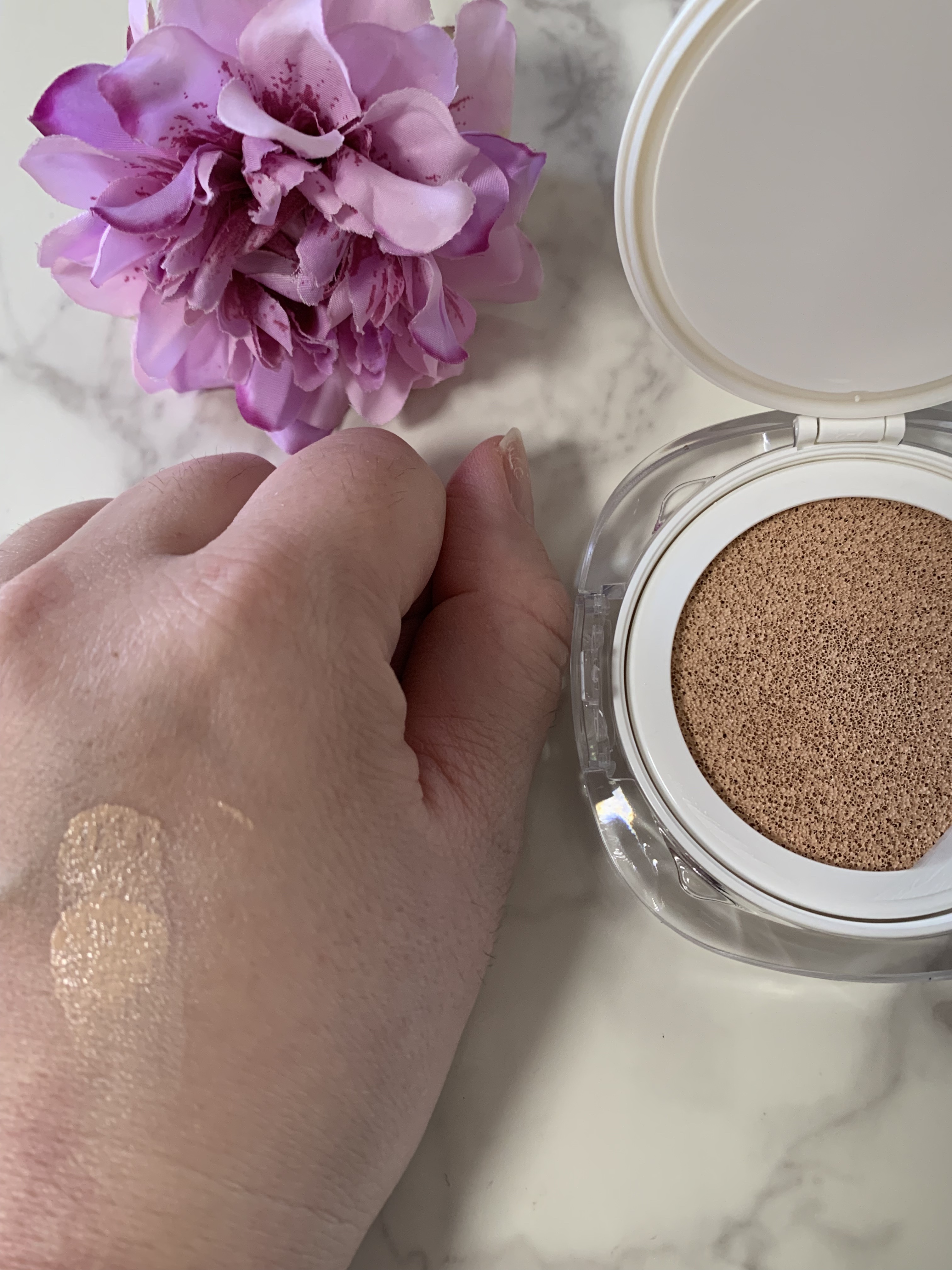 グレーズ ウォータリング クッション/athé/クッションファンデーションを使ったクチコミ（3枚目）