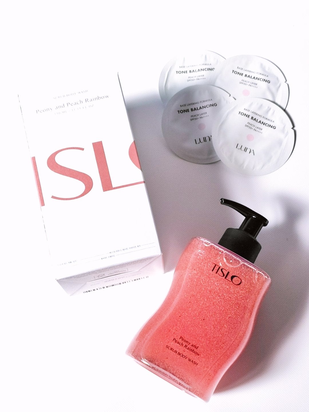 スクラブボディウォッシュ ピオニー&ピーチレインボー/TISLO/ボディソープを使ったクチコミ(8枚目)