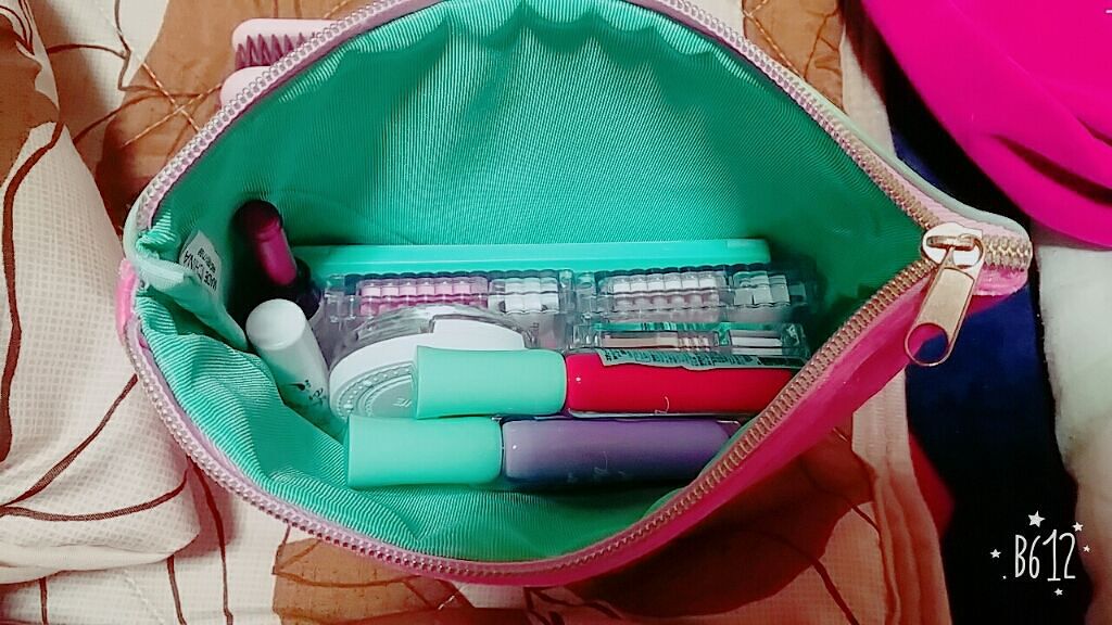 UVクリアフェイスパウダー/CEZANNE/プレストパウダーを使ったクチコミ（3枚目）