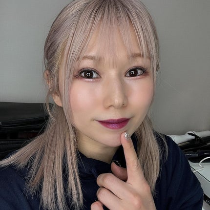 ヘアメイクみどり【YouTube】 on LIPS 「Diorの限定♥️人と被らなくて好き♥️パープル深めでシルバー..」(5枚目)