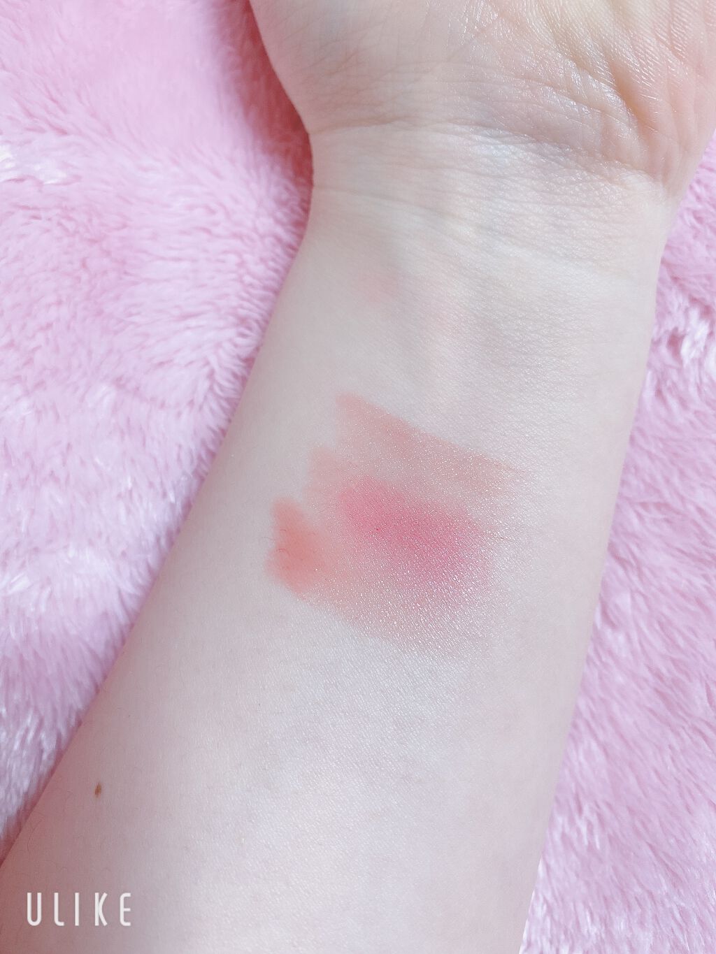 ラスティンググロスリップ/CEZANNE/口紅を使ったクチコミ（3枚目）