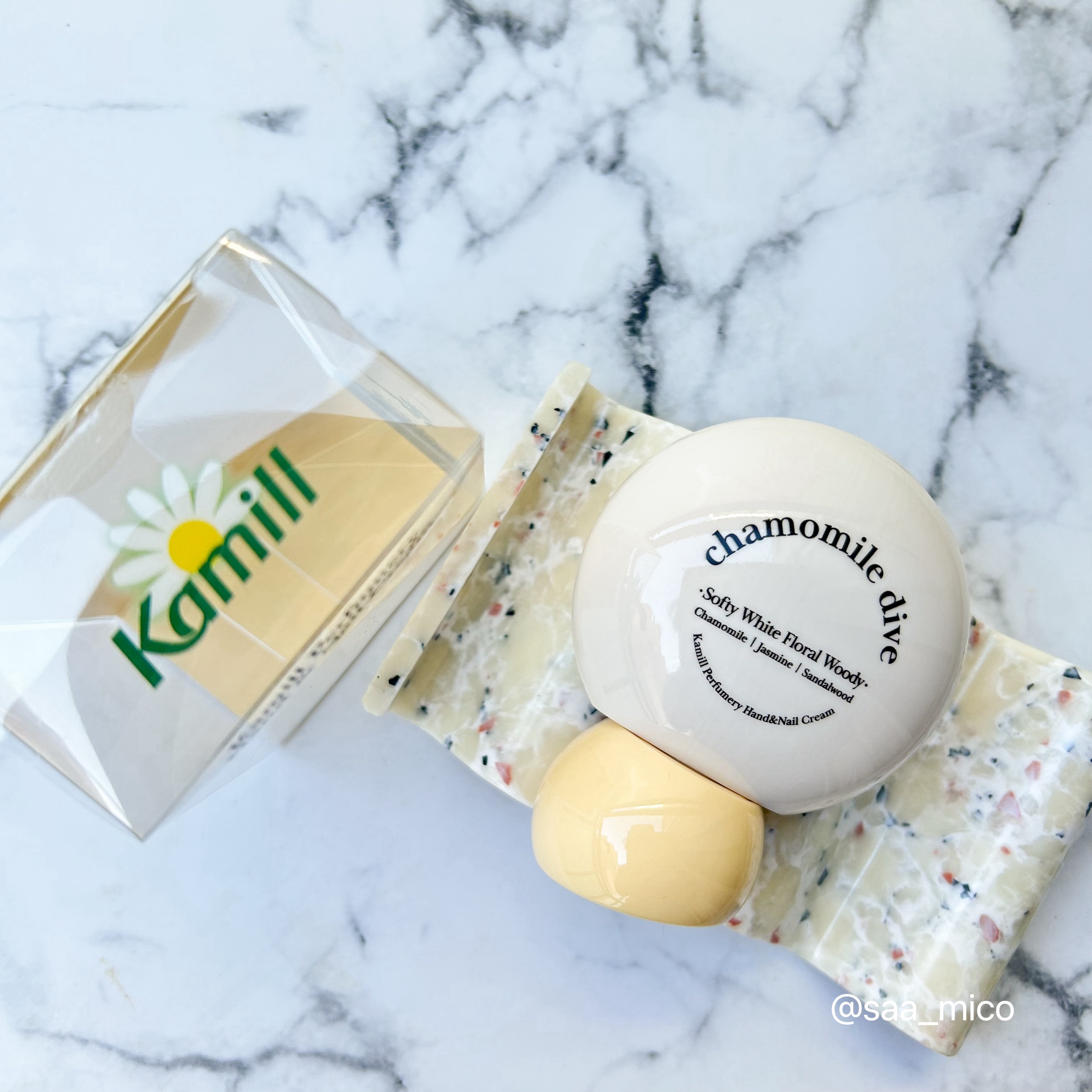 パフューマリー ハンド＆ネイルクリーム カモミールダイブ 50ml/カミール/ハンドクリームを使ったクチコミ（2枚目）