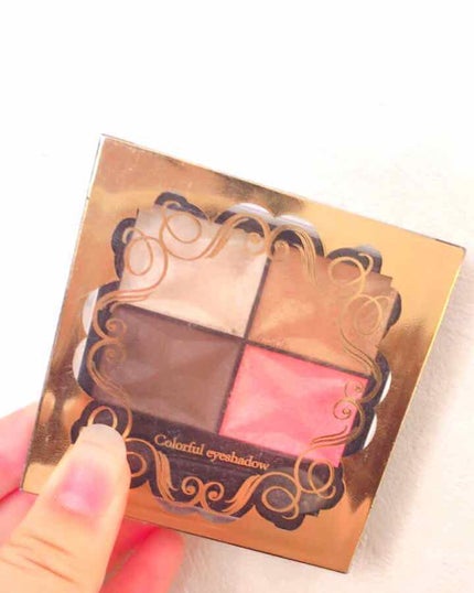 カラフルアイシャドウ/DAISO/アイシャドウパレットを使ったクチコミ(1枚目)