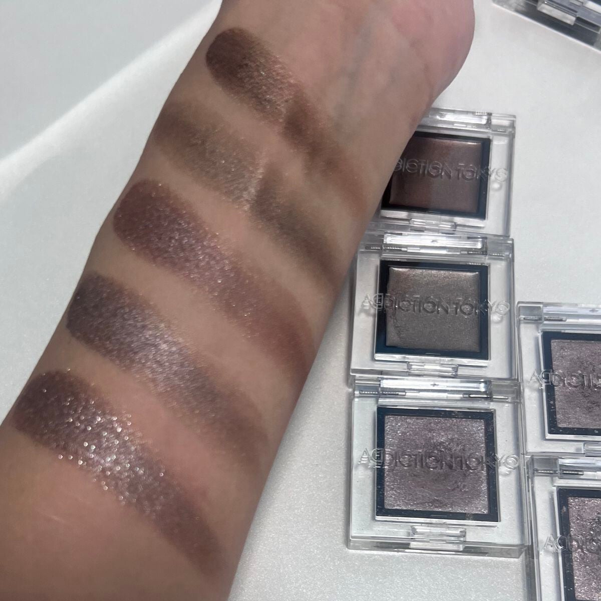 アディクション ザ アイシャドウ スパークル/ADDICTION/単色アイシャドウを使ったクチコミ(7枚目)