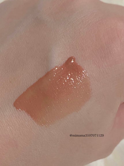 クレ・ド・ポー ボーテ ブリアンアレーブルエクラ/クレ・ド・ポー ボーテ/リップグロスを使ったクチコミ(4枚目)