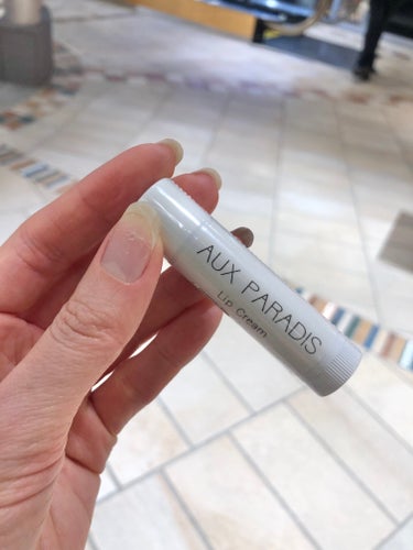 これ以前プレゼントでもらって
すごく気に入ったから#リピート買い

AUX PARADIS　Lip Cream

品質が良い＝心地良い

を、まさに体現してるアイテムだね❤️

#アルガンオイル 10%