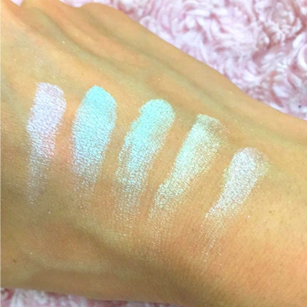 ハートハイライター ユニコーンハート/MAKEUP REVOLUTION/パウダーハイライトを使ったクチコミ(3枚目)