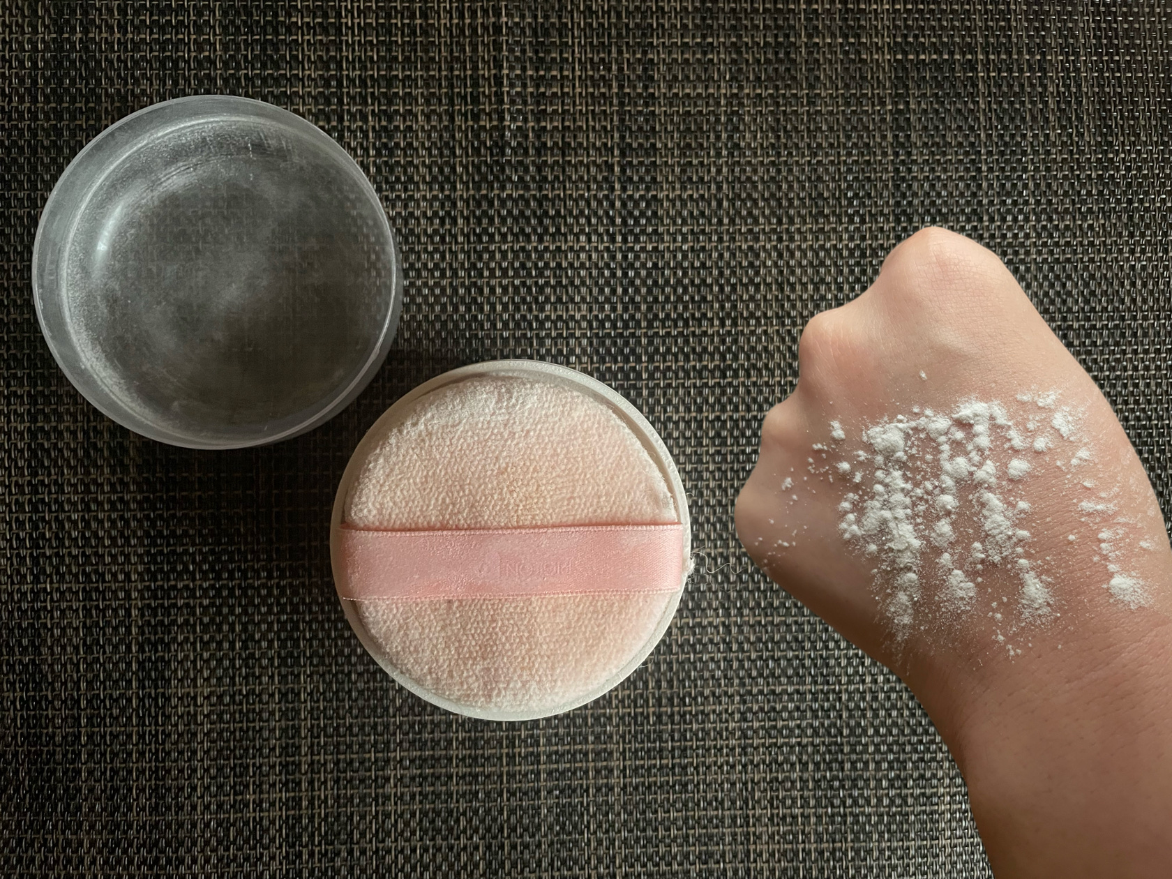 薬用ベビーパウダー(弱酸性)/ピジョン/ボディパウダーを使ったクチコミ（3枚目）