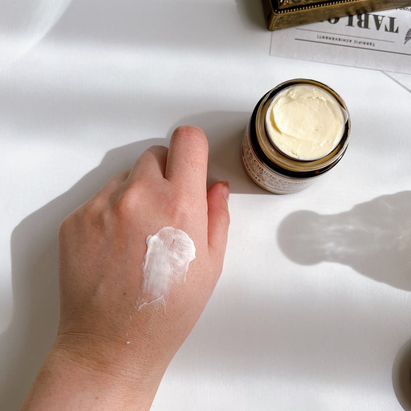 ハンド&キューティクルクリーム/コーラル・ムーン/ハンドクリームを使ったクチコミ(3枚目)