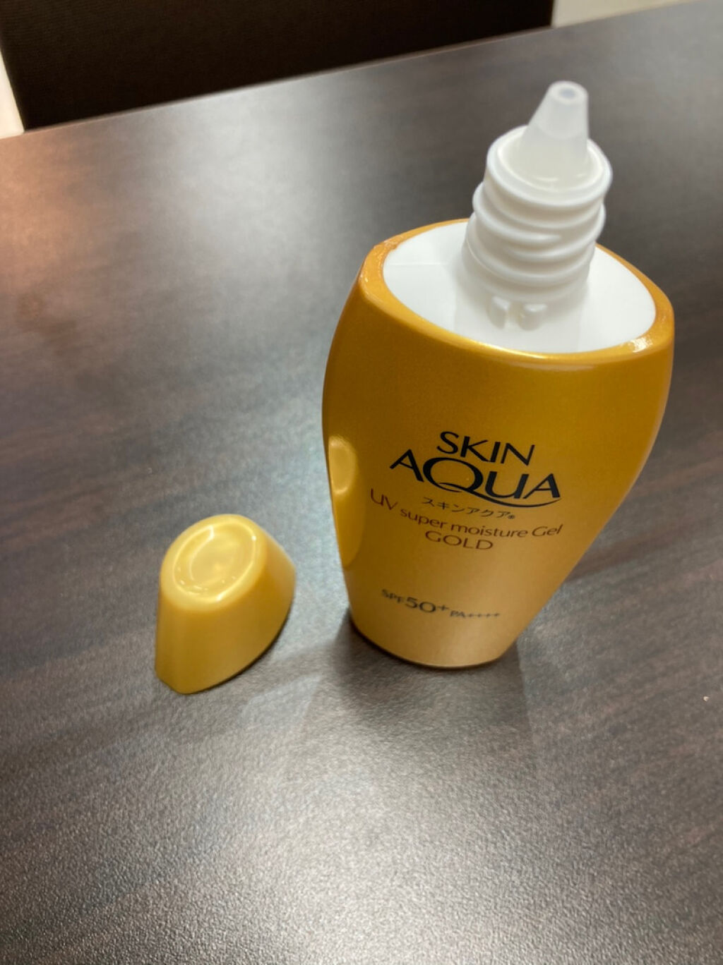 スーパーモイスチャージェルゴールド/スキンアクア/日焼け止めジェルを使ったクチコミ（1枚目）