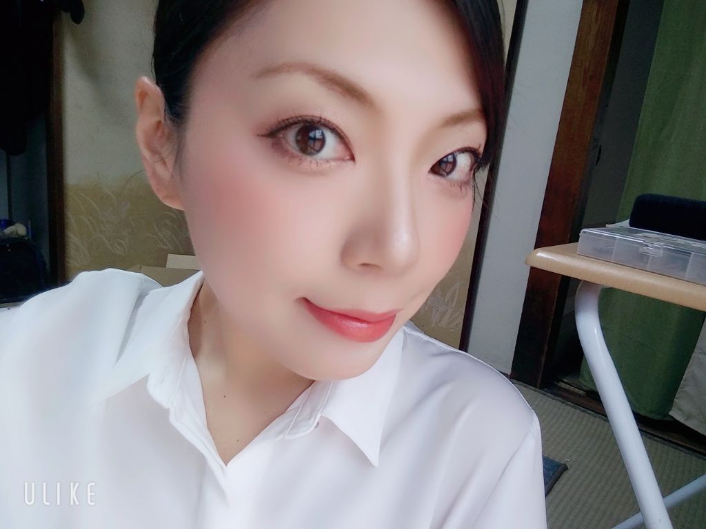 ブライトアップチークN/media/パウダーチークを使ったクチコミ(2枚目)