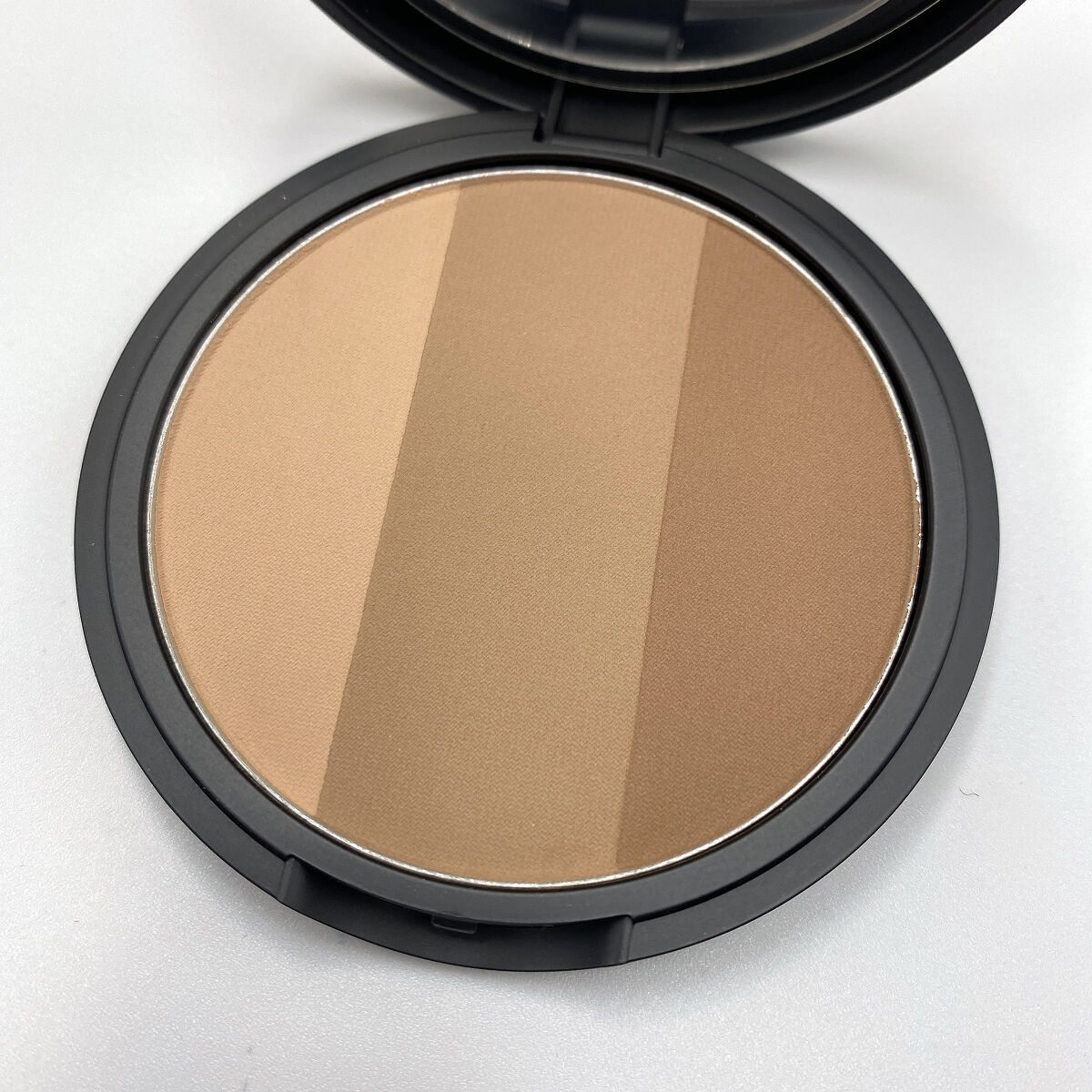 アートクラスバイロダン シェーディング/too cool for school/シェーディングを使ったクチコミ（3枚目）