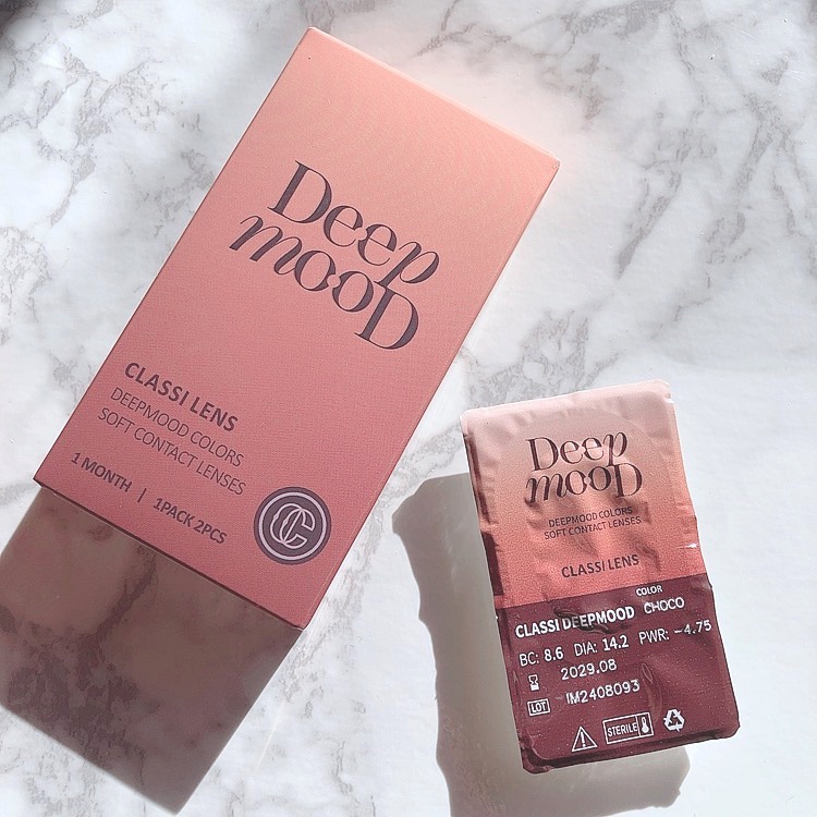 Deep Mood/Classilens/１ヶ月（１MONTH）カラコンを使ったクチコミ（2枚目）