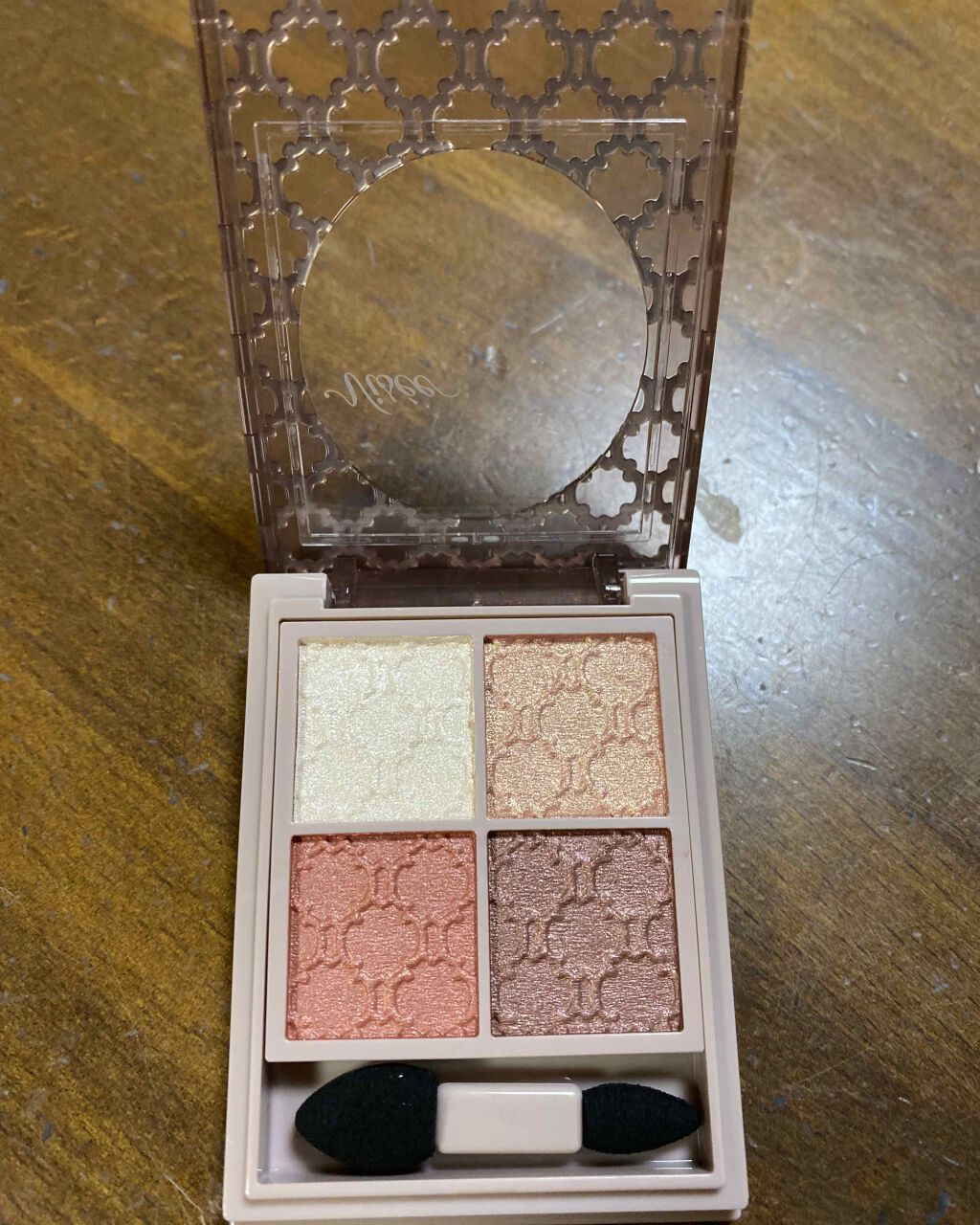 グロッシーリッチ アイズ N/Visée/アイシャドウパレットを使ったクチコミ(2枚目)