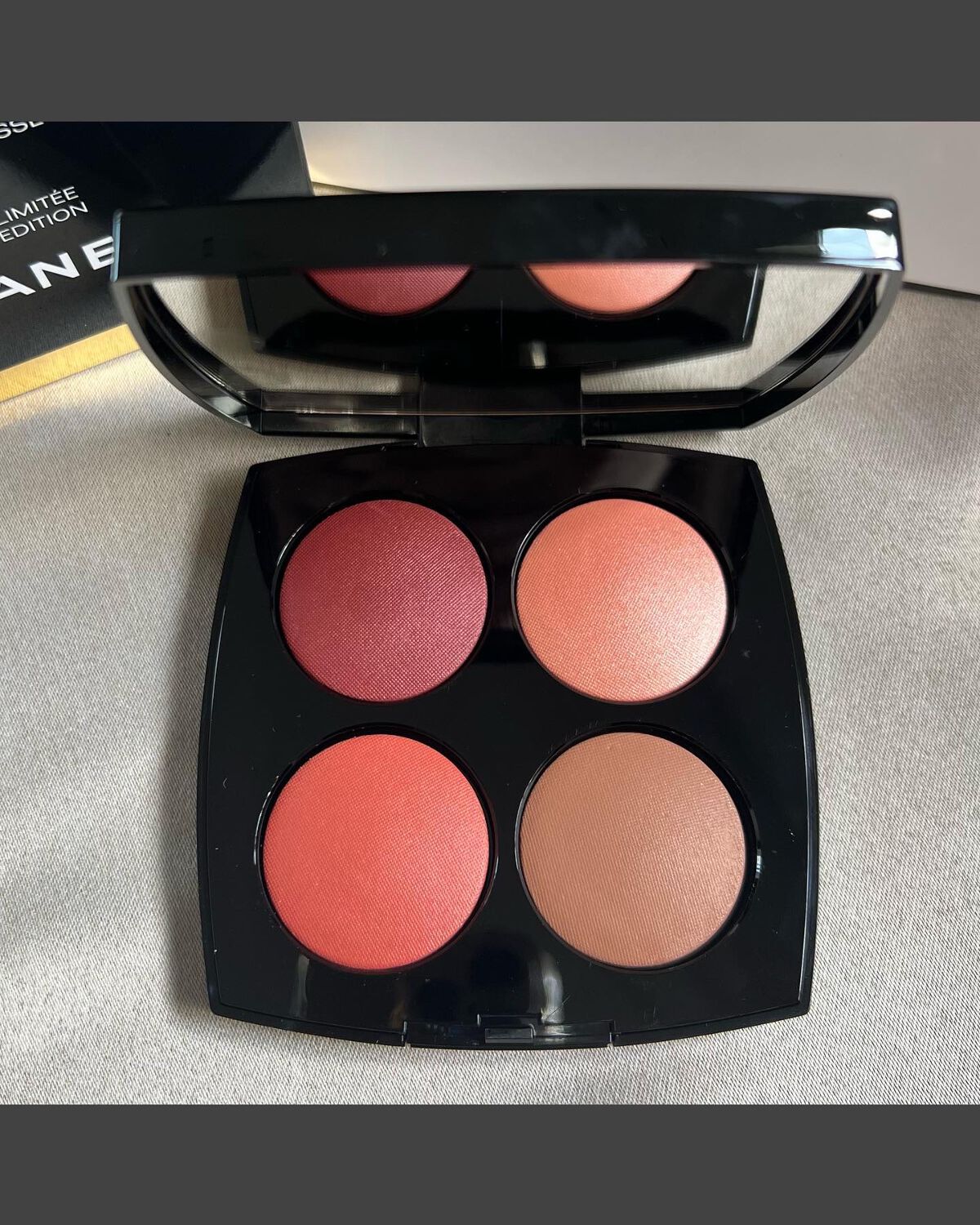 新品★CHANEL アイシャドウ 透明感が欲しい【イエベさん】はシャネルの新作アイパレが正解