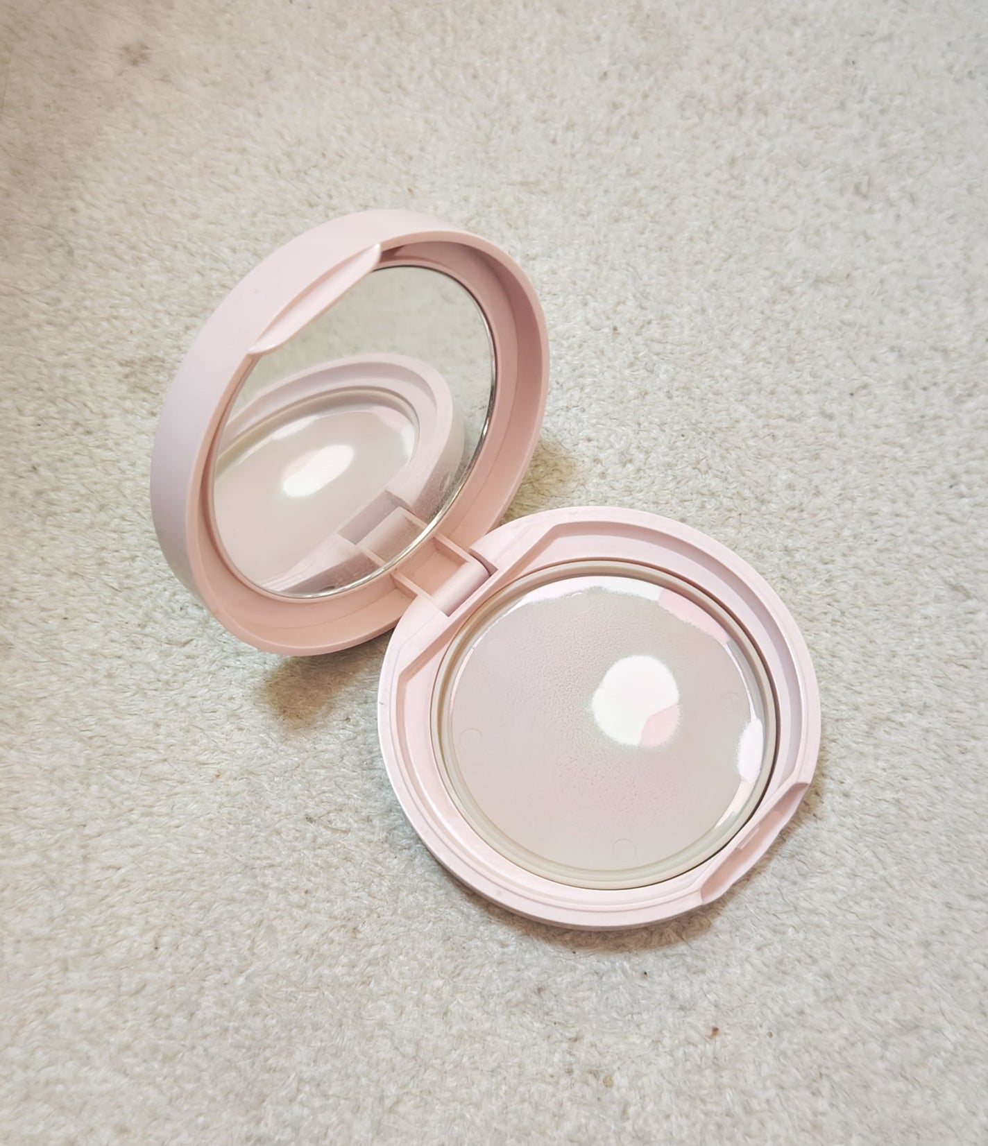 マシュマロフィニッシュパウダー ~Abloom~/キャンメイク/プレストパウダーを使ったクチコミ(1枚目)