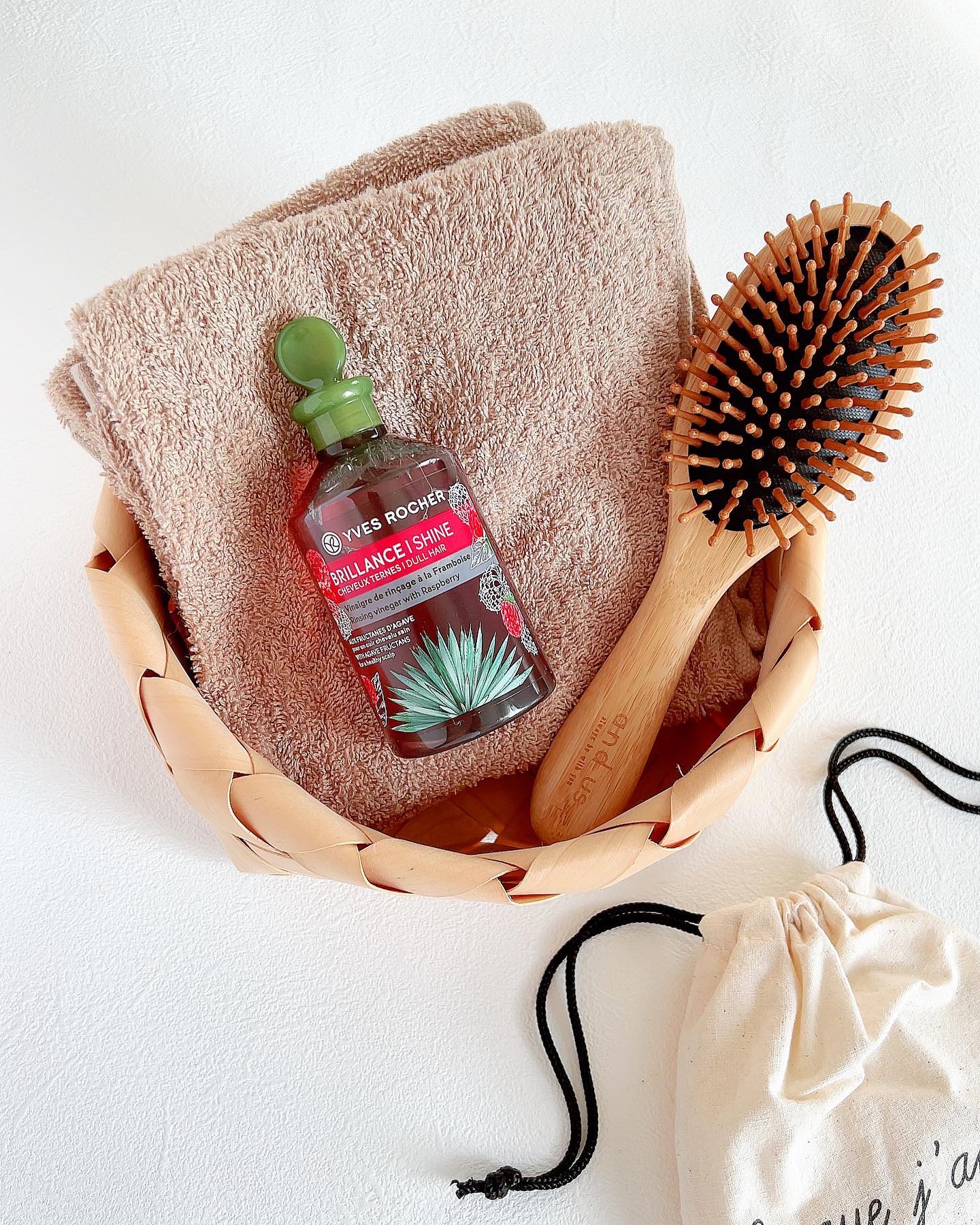 リンシングビネガー シルキーシャイン さらキララズベリー/イヴ・ロシェ/洗い流すヘアトリートメントを使ったクチコミ（1枚目）