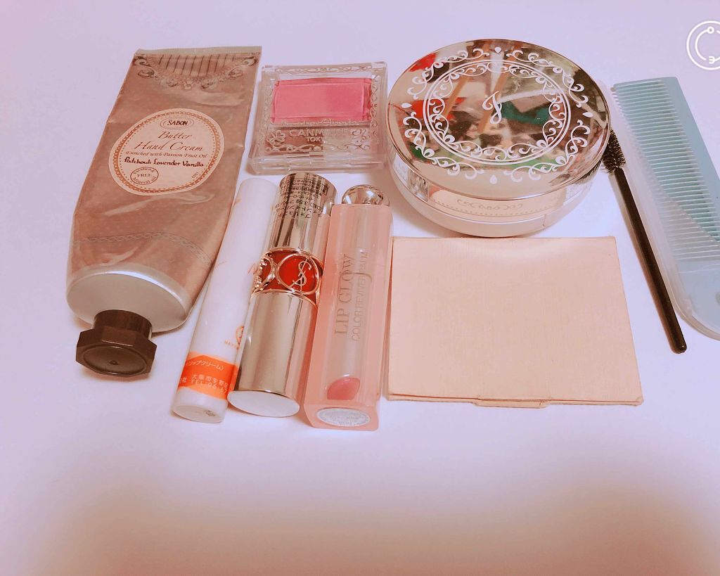 紫月 on LIPS 「最近ポーチの中身整理しました!✩ポーチカードキャプターさくら。..」(2枚目)