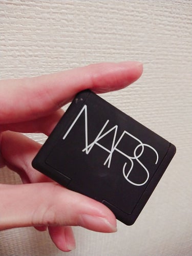 NARS
クリスマスコフレ💕ミニサイズ。
初めてNARSのチーク使いましたが、発色良くて一日もちます🌸
