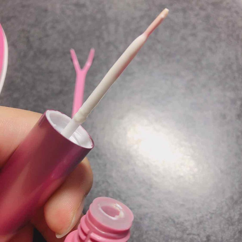 Decorative Eyes パワーアイリッドフィックスのクチコミ「皮膜タイプです💖

皮膜タイプはいつも高くて手を出せないのにこれはなんと880円程度で買えます.....」（2枚目）