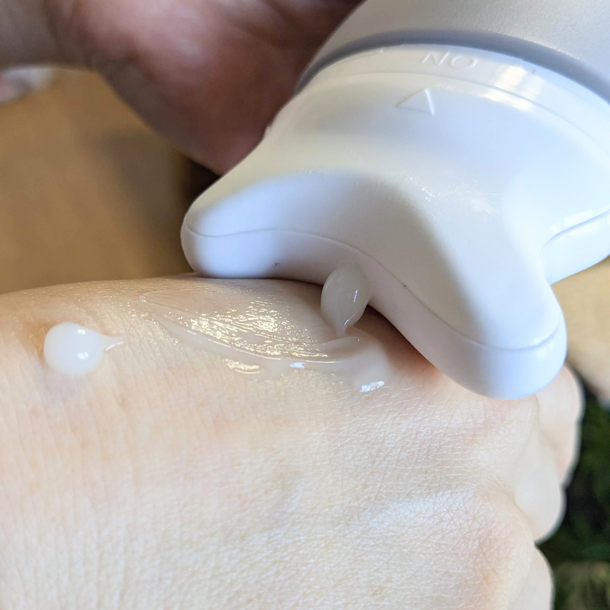 マグネシウムプラスエスシン ボディー かっさ マッサージ クリーム/b.clinicx/ボディクリームを使ったクチコミ（3枚目）