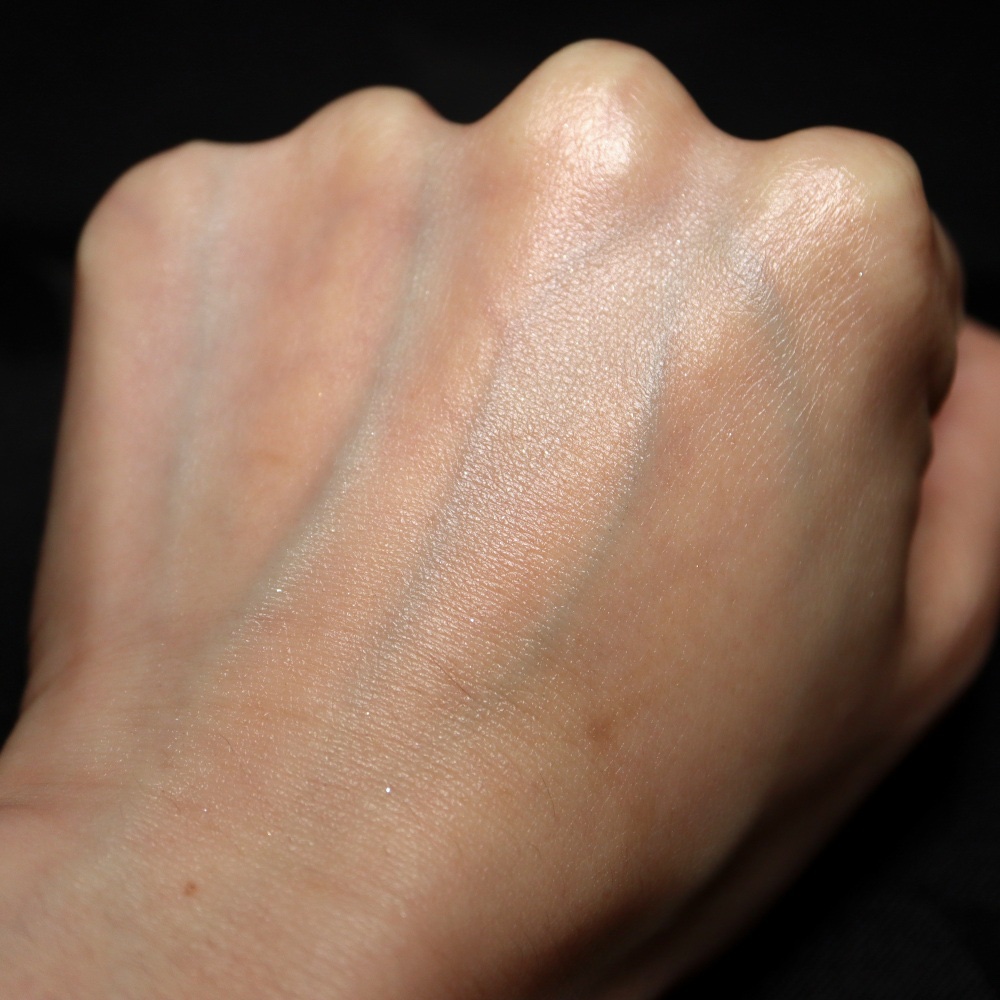 ソレイユ ネージュ シマリング ボディ オイル 45ml/TOM FORD BEAUTY/ボディオイルを使ったクチコミ（3枚目）