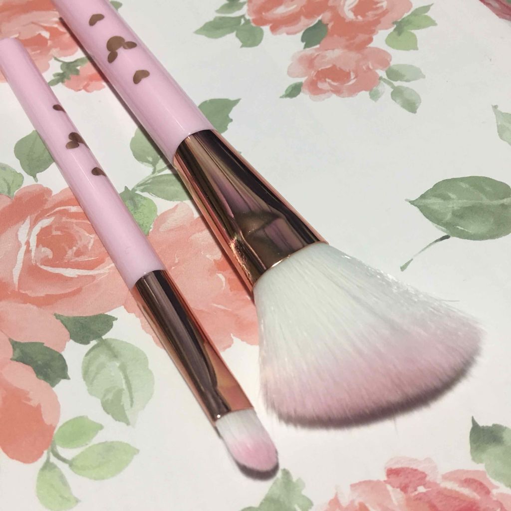 春姫 チークブラシ/DAISO/メイクブラシを使ったクチコミ(2枚目)