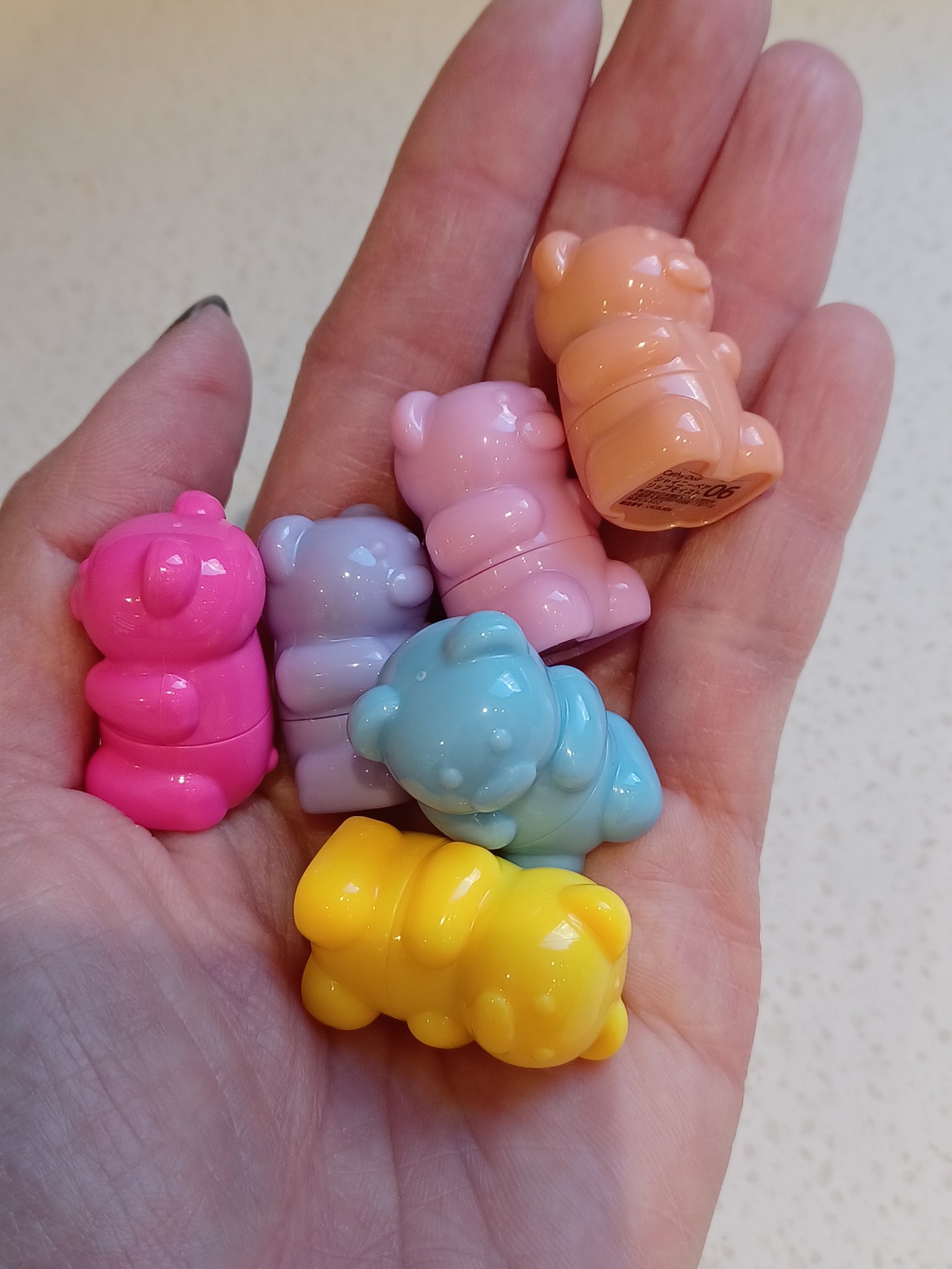 シャイニーベア リップモイスト/CathyDoll/口紅を使ったクチコミ（2枚目）