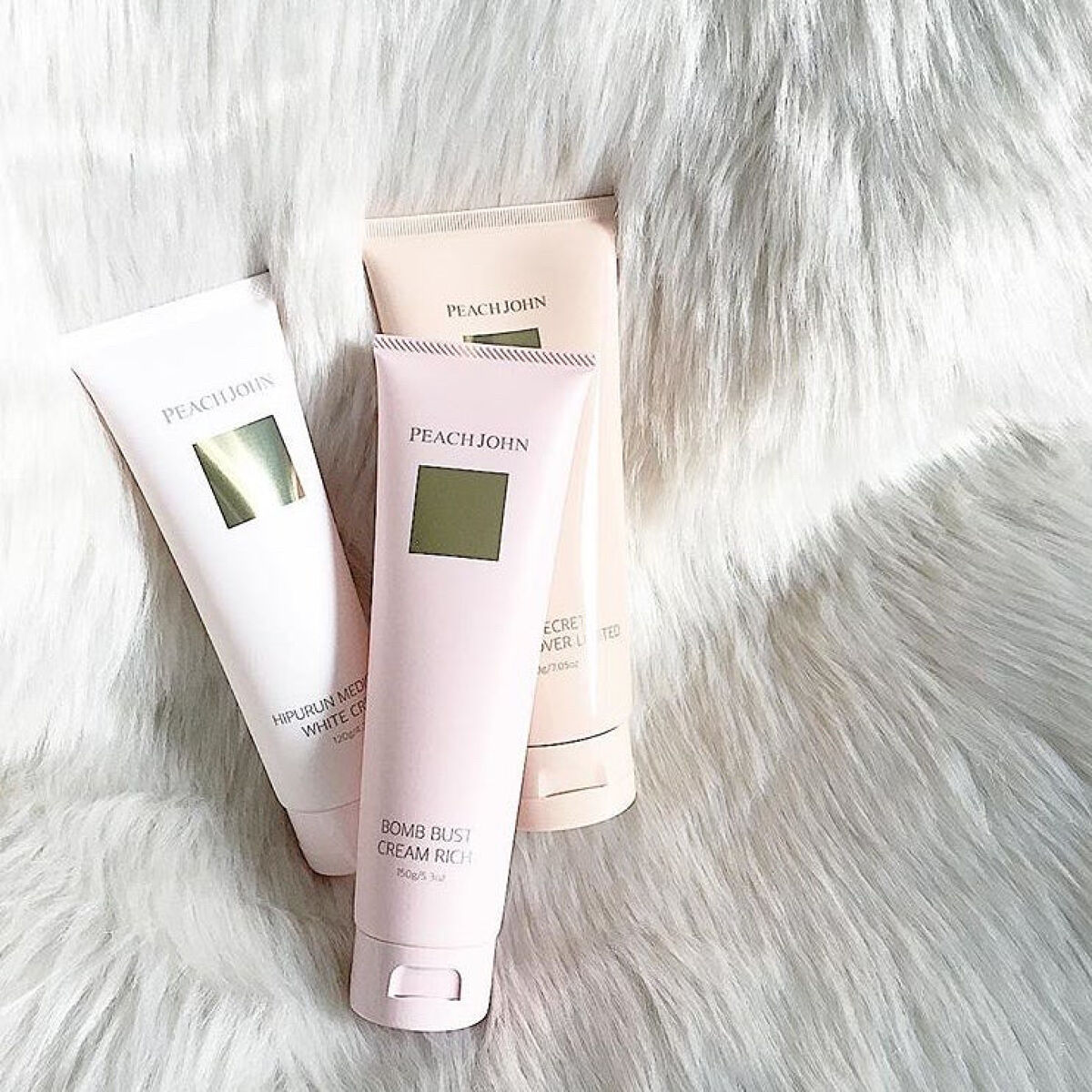 ボムバストクリーム　リッチ/PEACH JOHN/バストケア・ヒップケアを使ったクチコミ（2枚目）