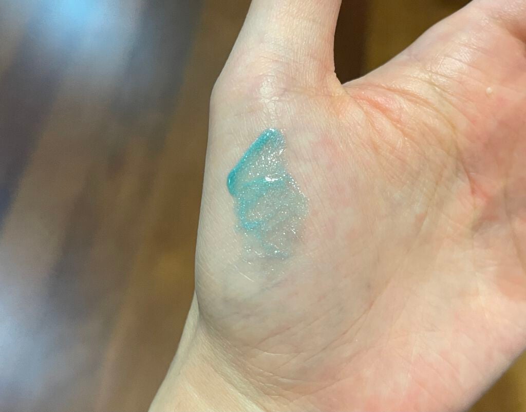 ウイスパーグロスフォーアイ/THREE/リキッドアイシャドウを使ったクチコミ(2枚目)