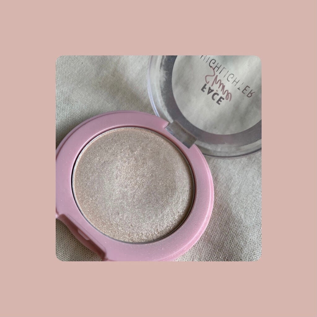 フェイスシャインハイライト/ETUDE/パウダーハイライトを使ったクチコミ(1枚目)