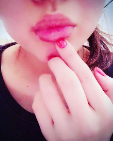 リリー・ルルー on LIPS 「ベキュアの福袋に入ってたリップエッセンスがだいぶいい💕🍯..ま..」（1枚目）