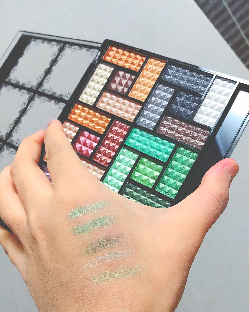 30COLORSEYESHADOWPALETTE/Dolly Angel/アイシャドウパレットを使ったクチコミ（1枚目）