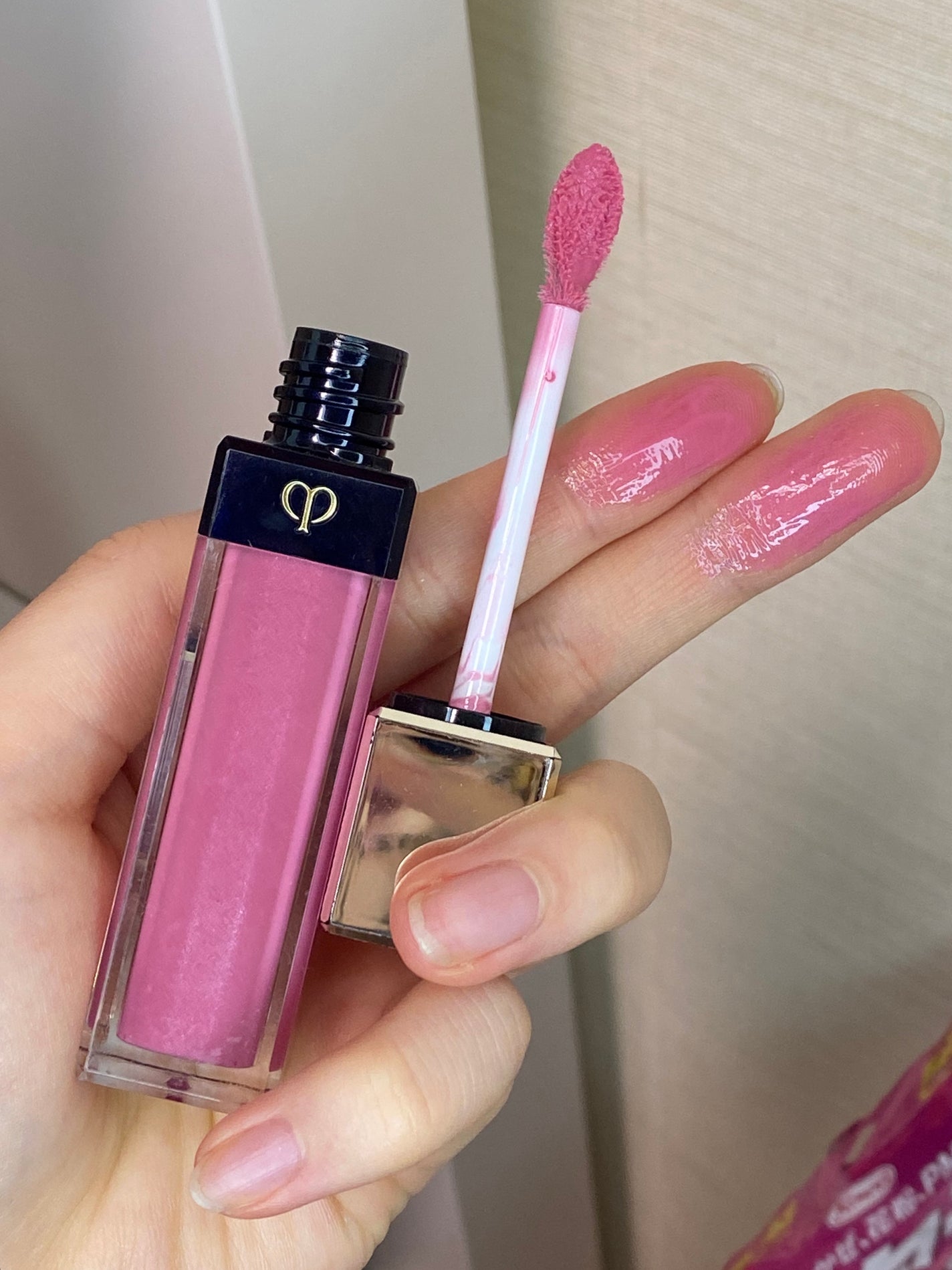 クレ・ド・ポー ボーテ ブリアンアレーブルエクラ/クレ・ド・ポー ボーテ/リップグロスを使ったクチコミ(1枚目)