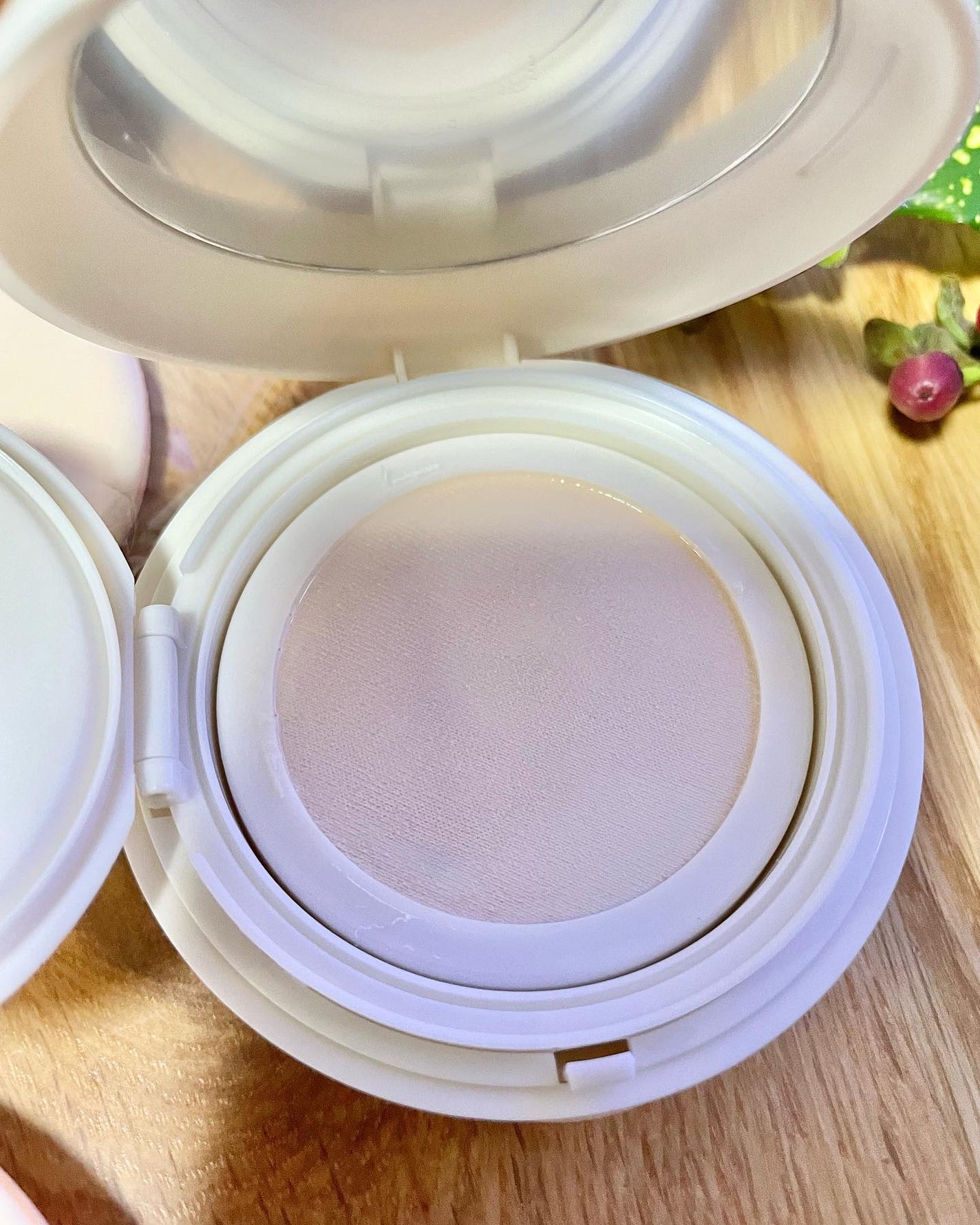 ananamargaret on LIPS 「ナンバーズイン 3番ノーファンデ陶器肌トーンアップクッション ..」(6枚目)