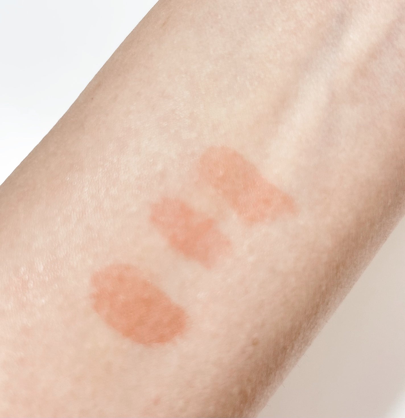 ロウグロウジェルティント/hince/リップティントを使ったクチコミ(3枚目)