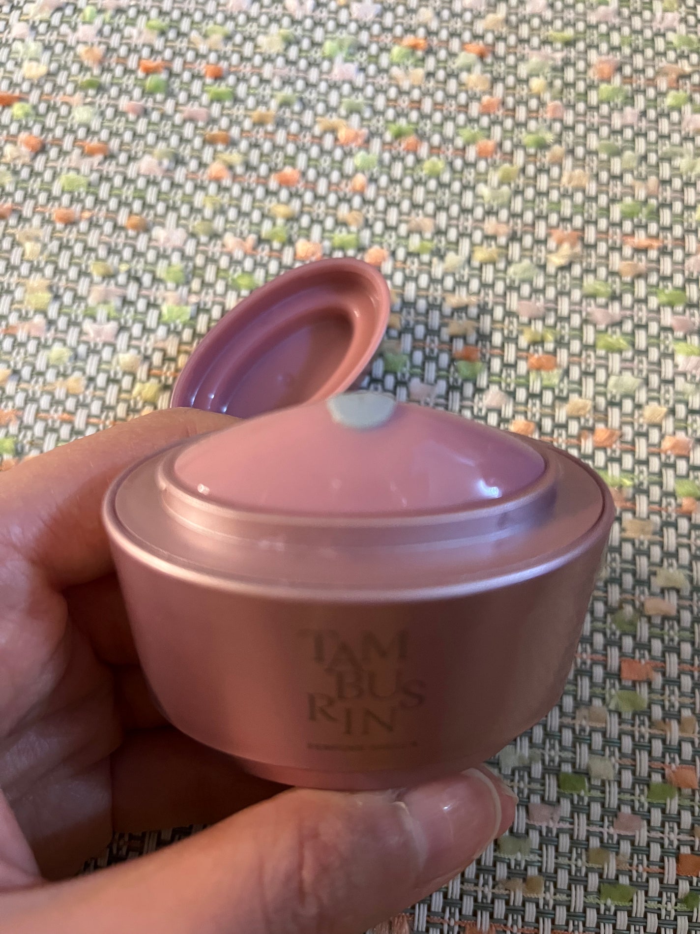 タンバリンズ パフューム シェル エックス ハンドクリーム カモ/tamburins/ハンドクリームを使ったクチコミ(2枚目)