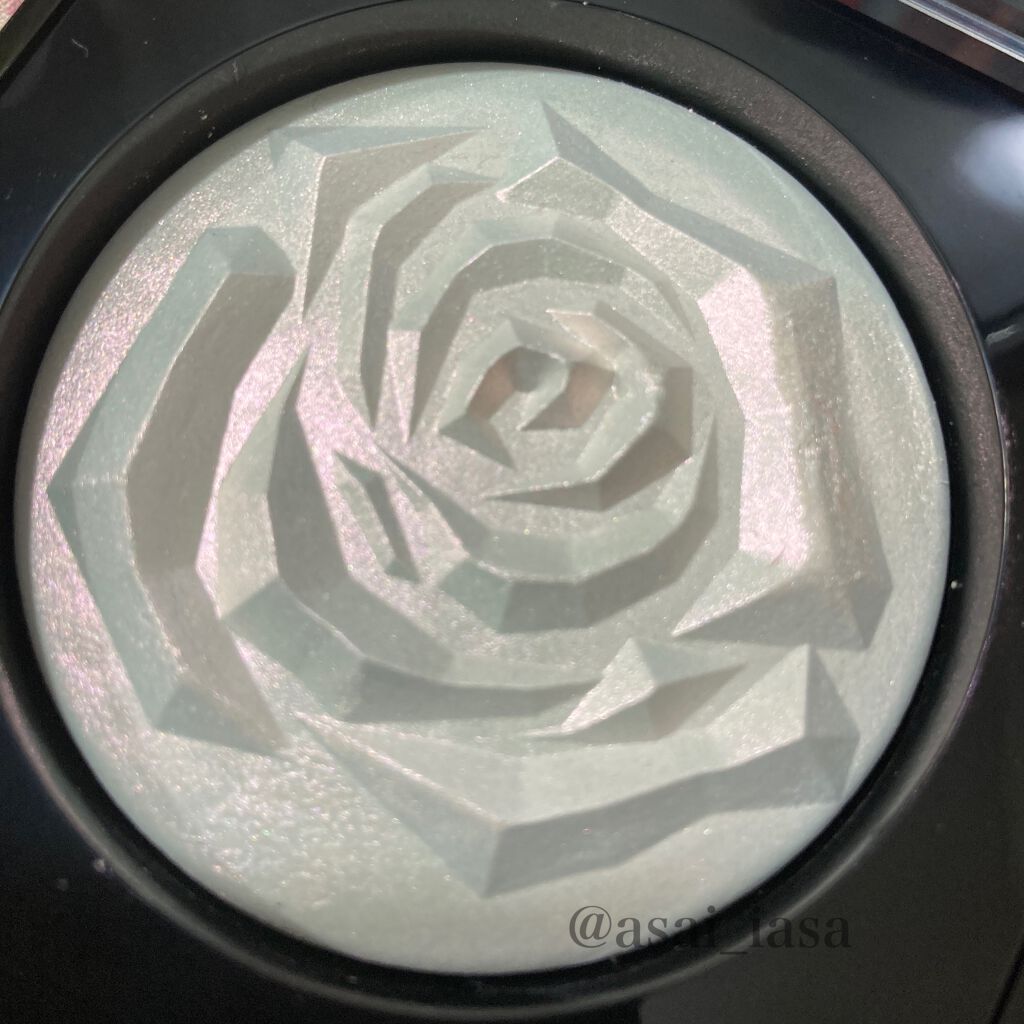 ラ ローズ ハイライター/LANCOME/パウダーハイライトを使ったクチコミ(3枚目)