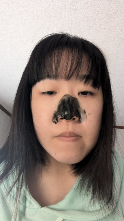 毛穴小町 ブラックピールオフパック/クリアターン/ピーリングを使ったクチコミ(2枚目)