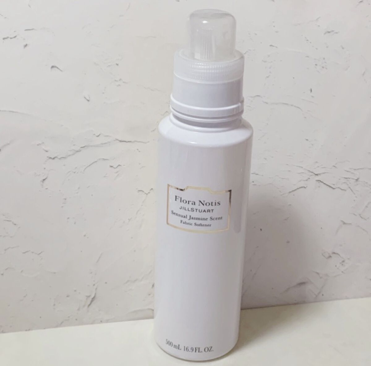 センシュアルジャスミン ファブリックソフナー/Flora Notis JILL STUART/ファブリックミストを使ったクチコミ（2枚目）