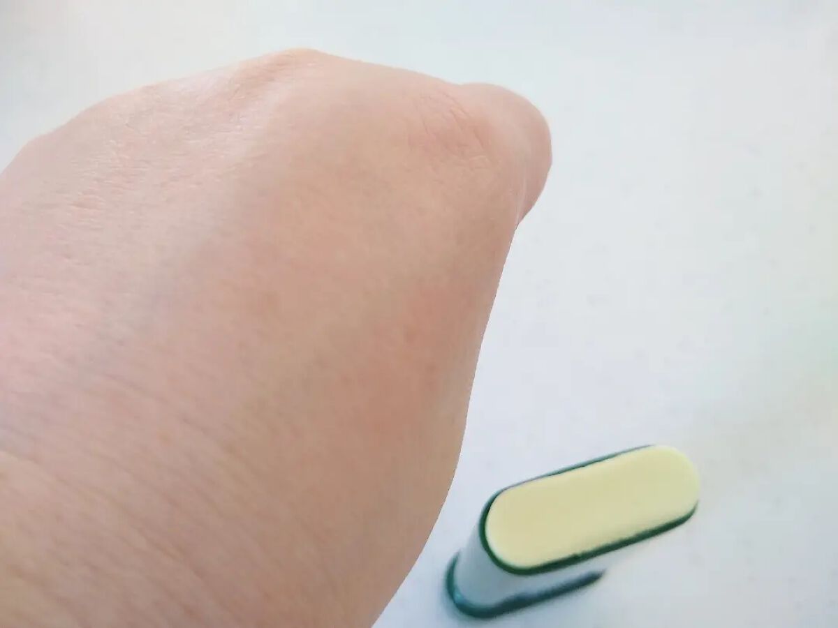 オマイサンスティック/YADAH/日焼け止めスティックを使ったクチコミ(2枚目)