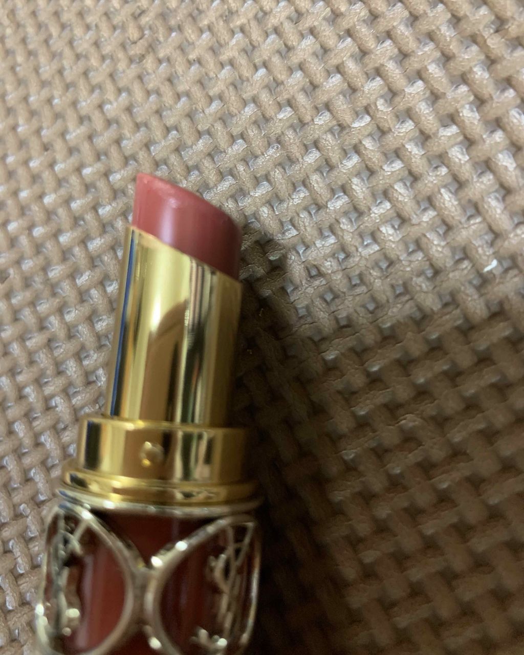 ルージュ ヴォリュプテ シャイン/YVES SAINT LAURENT BEAUTE/口紅を使ったクチコミ(2枚目)