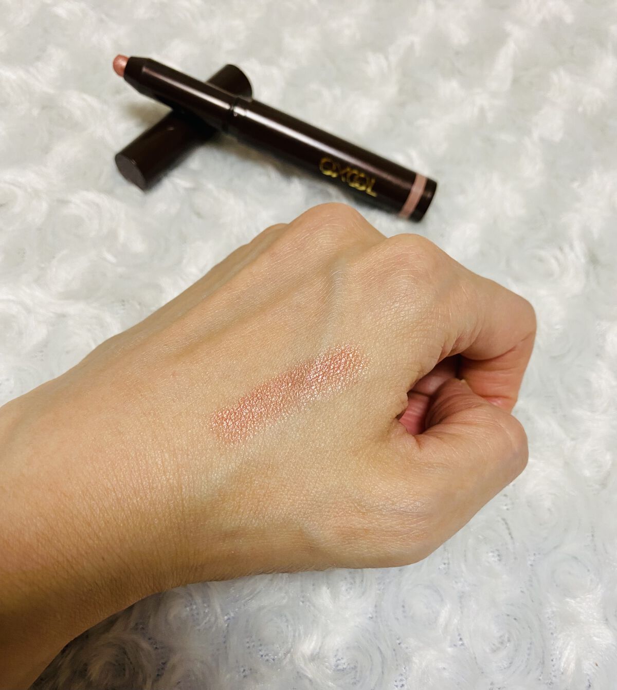 グリームオンフィットシャドウ/excel/スティックアイシャドウを使ったクチコミ（3枚目）