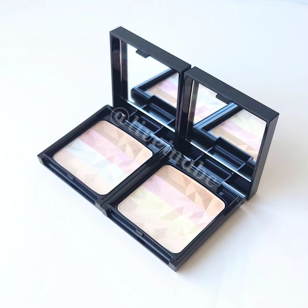 オーロラライズグロウハイライター/KATE/パウダーハイライトを使ったクチコミ(7枚目)